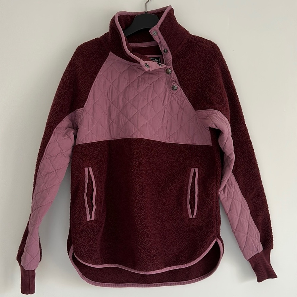 Abercrombie and Fitch Purple Fleece Sweater Size XXS
